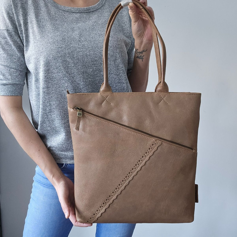 Dámska kožená kabelka taupe Kira