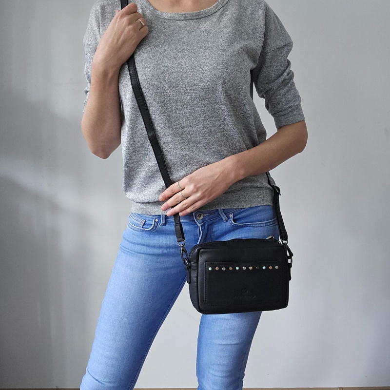 Dámska kožená kabelka čierna Lovella