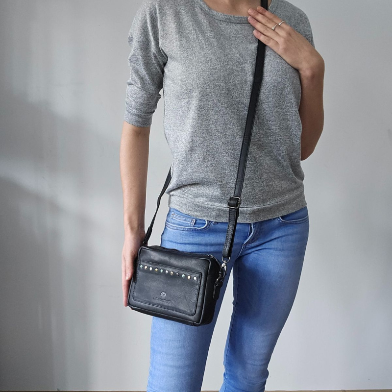 Dámska kožená kabelka čierna Lovella