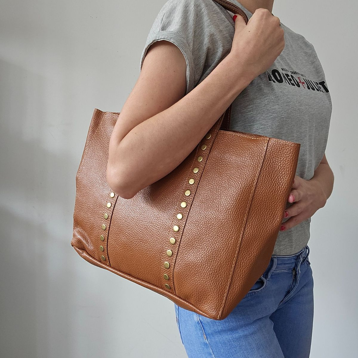 Hnedá kožená kabelka na rameno BLAIRE