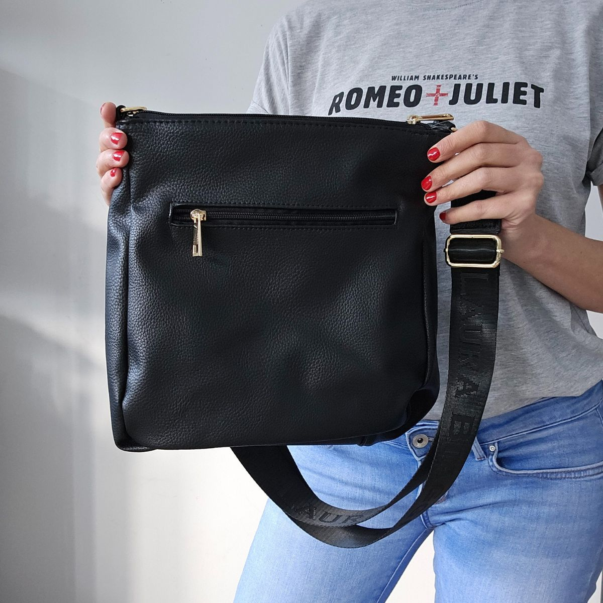 Dámska crossbody kabelka čierna MADEIRA