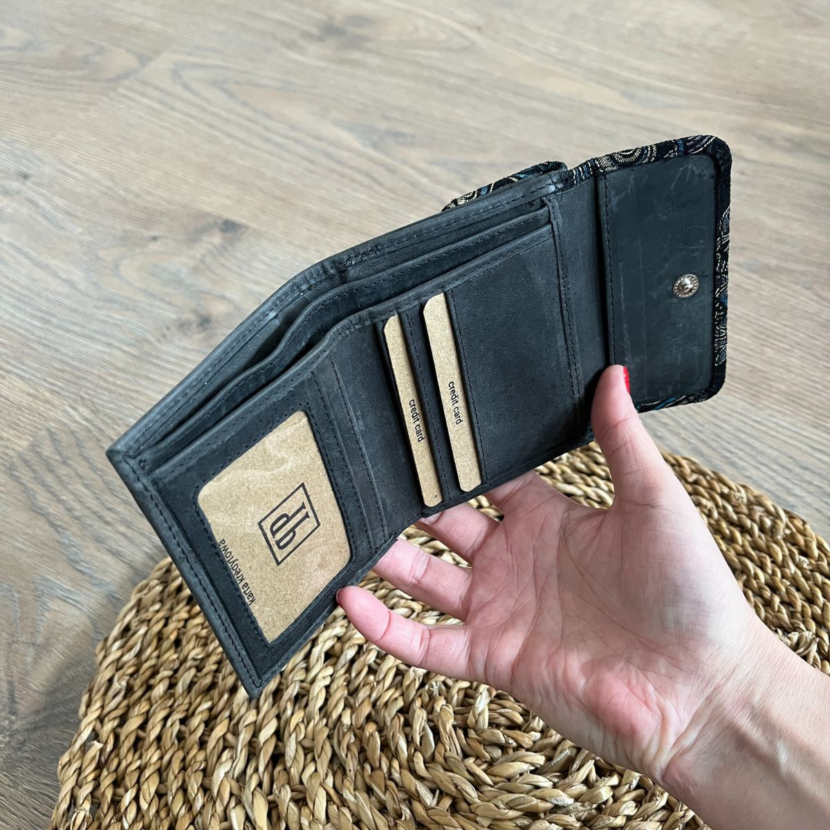 Dámska kožená peňaženka ARIA