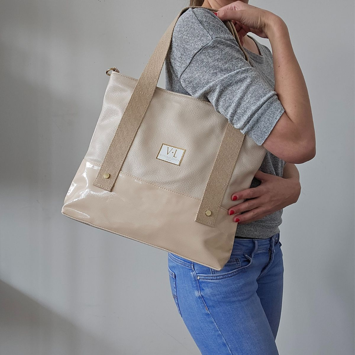 Dámska béžová kabelka FRANCESCA