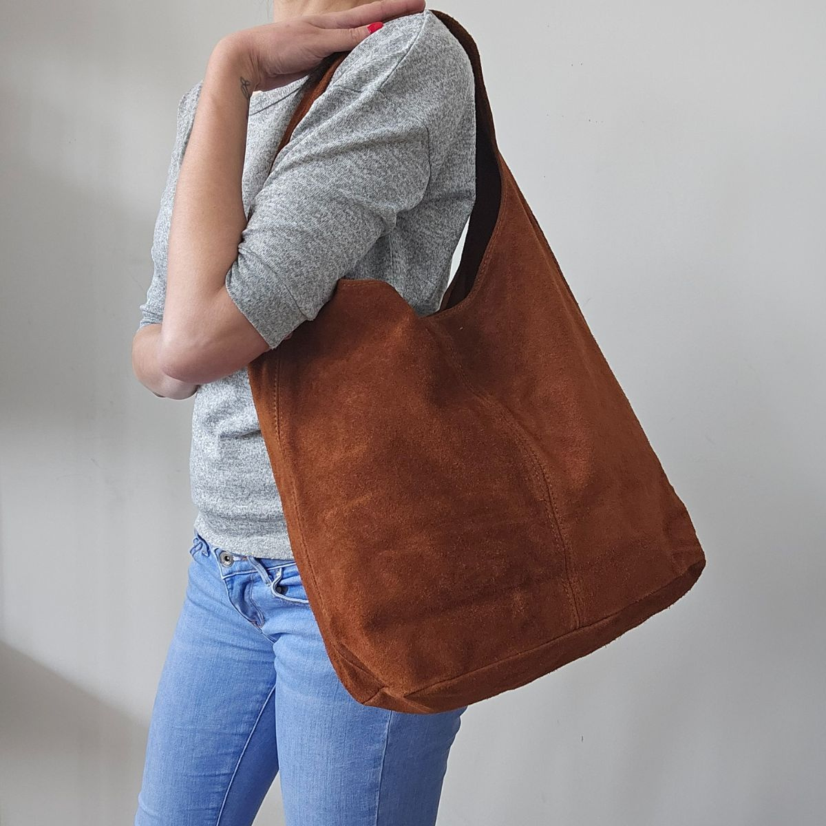 SEMIŠOVÁ KABELKA NA RAMENO