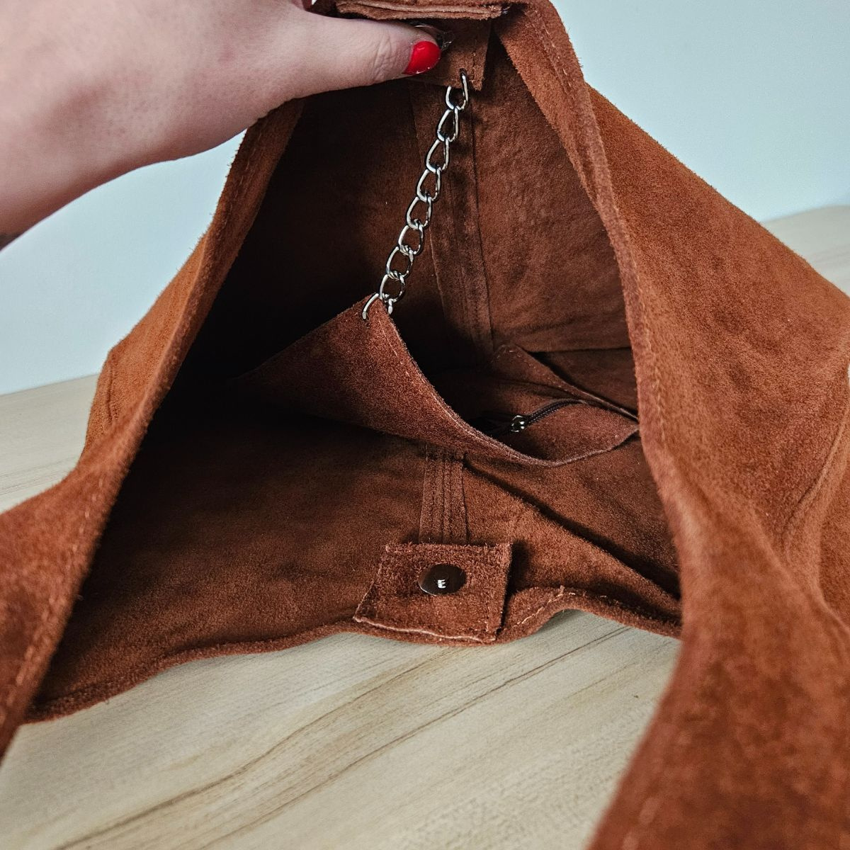 SEMIŠOVÁ KABELKA NA RAMENO