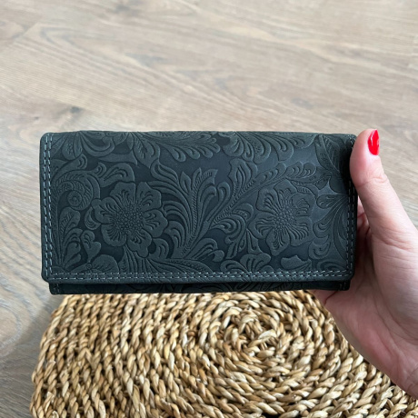 Dámska kožená peňaženka čierna s kvetinovým vzorom