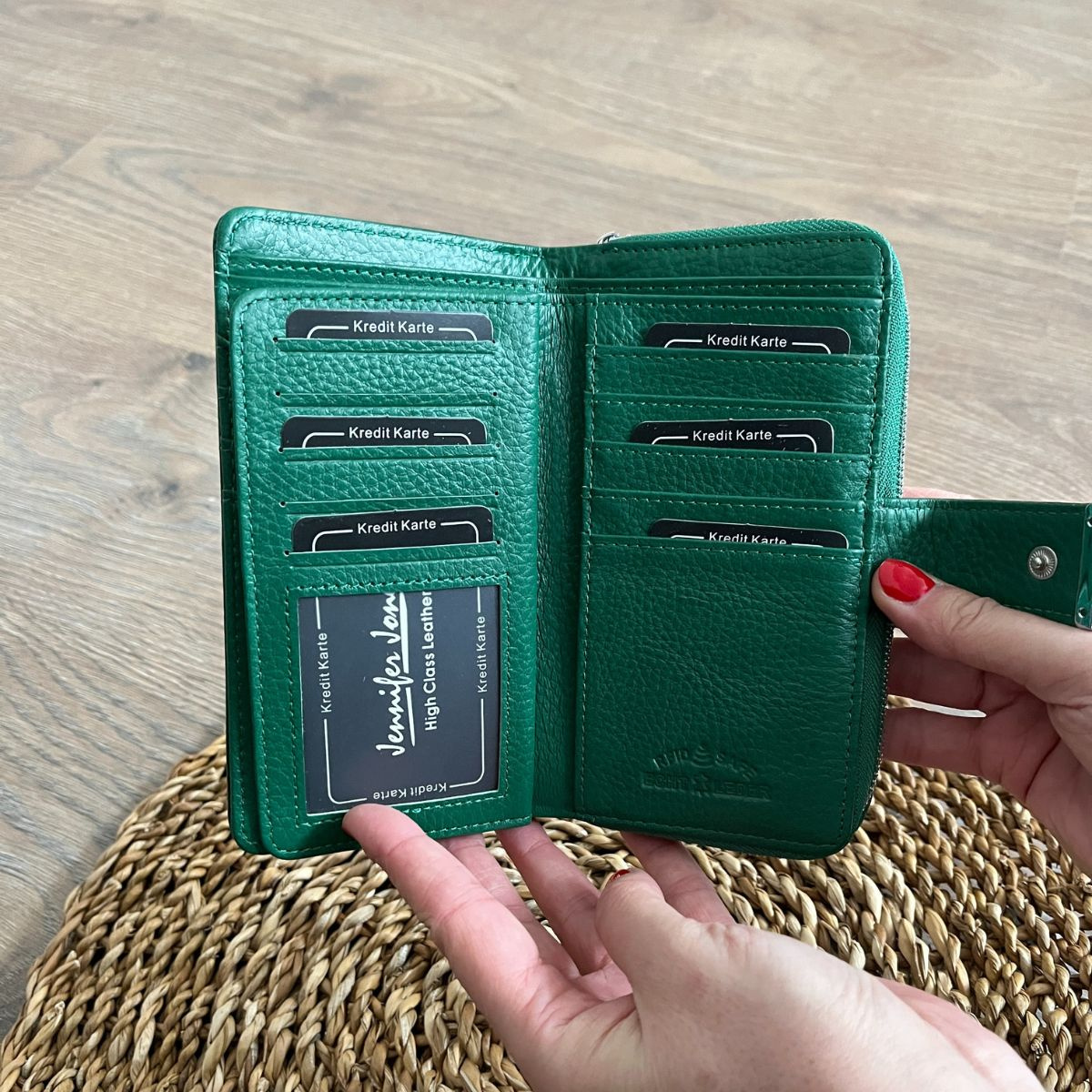 Dámska kožená peňaženka zelená RAVENNA