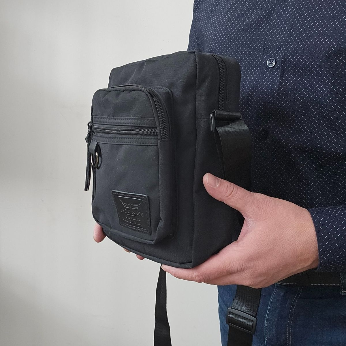 Pánska čierna crossbody taška PORTER