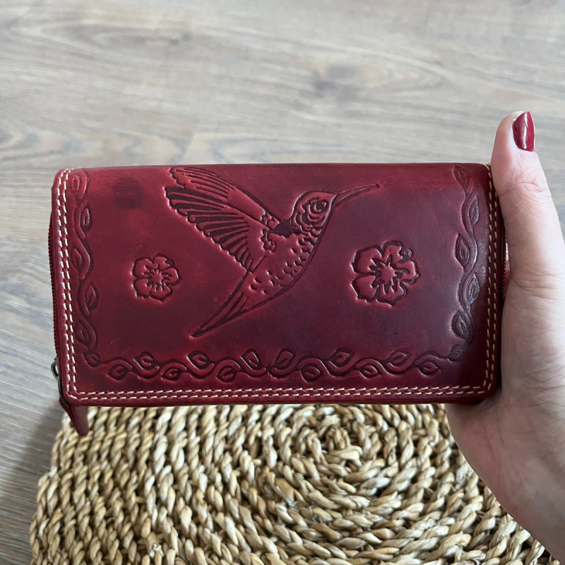 Dámska kožená peňaženka červená veľká so vzorom kvetov a vtáka