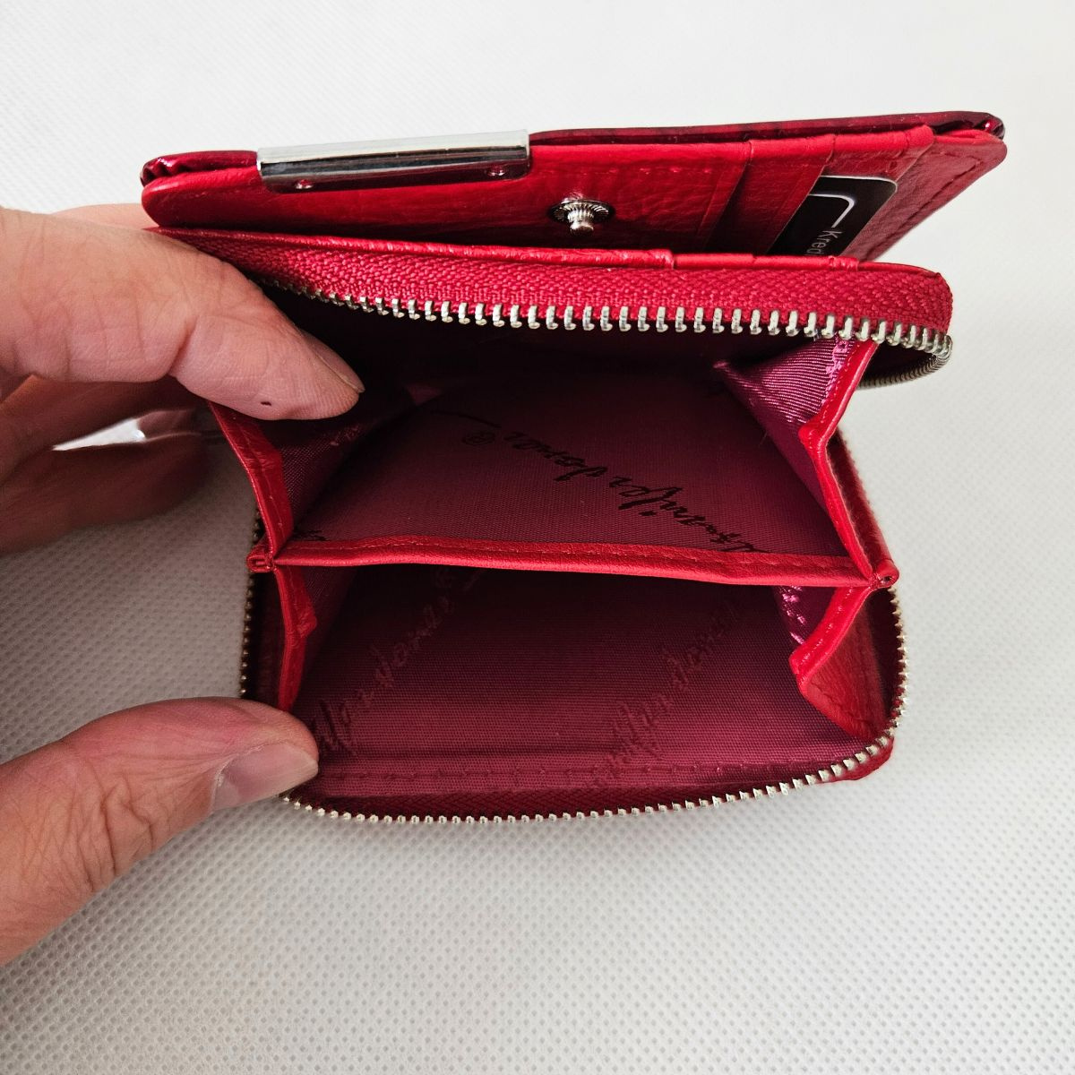 Malá dámska kožená peňaženka červená SCARLETT