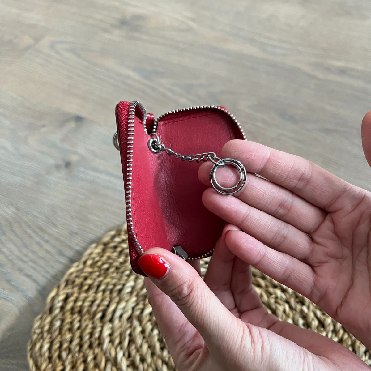 Dámske kožené puzdro na kľúče červené NOX