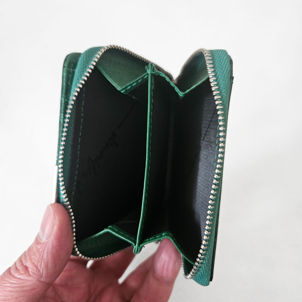 Malá dámska kožená peňaženka zelená SCARLETT