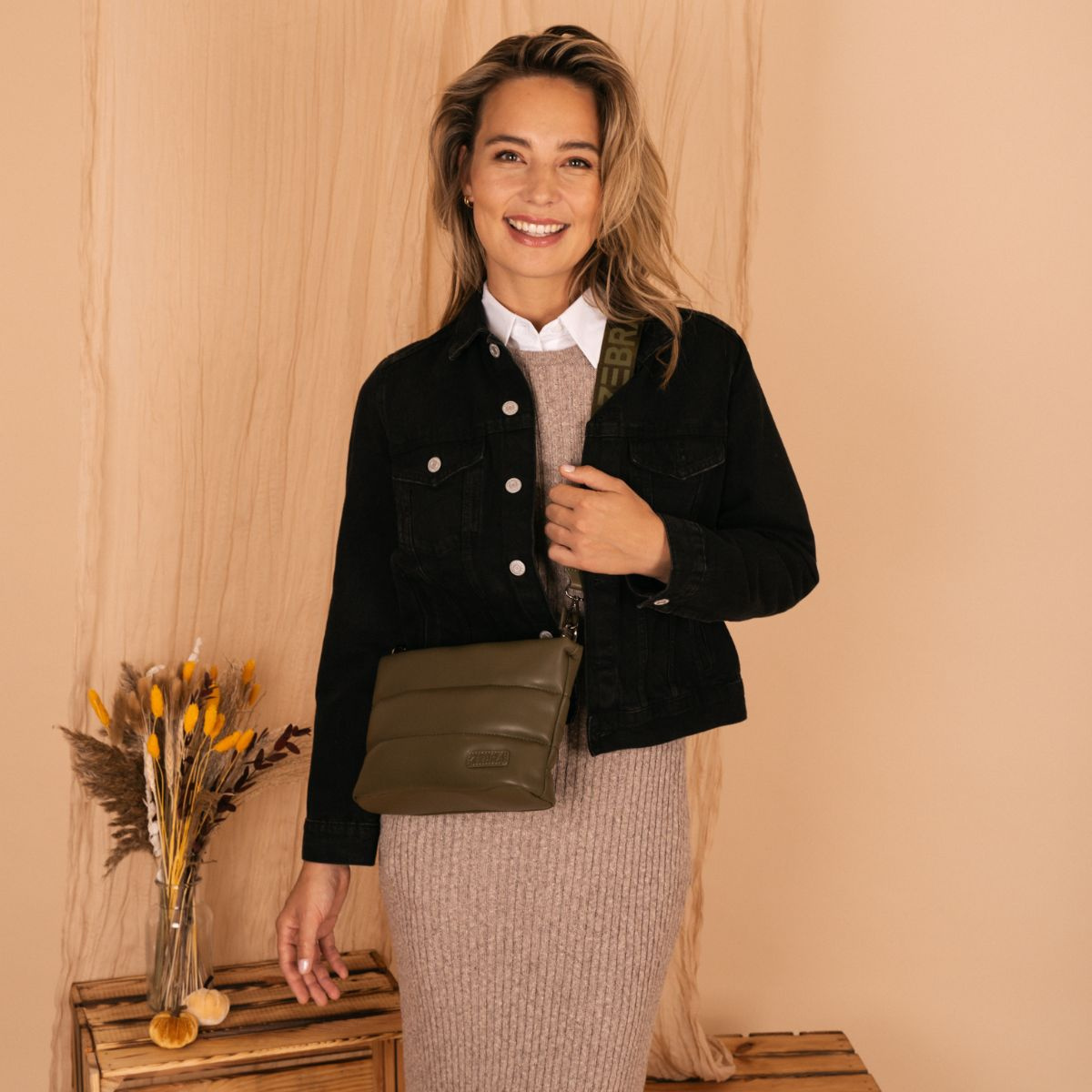 Dámska crossbody kabelka taupe MINETA