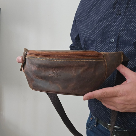 Pánska kožená hnedá vintage ľadvinka Peruzzi