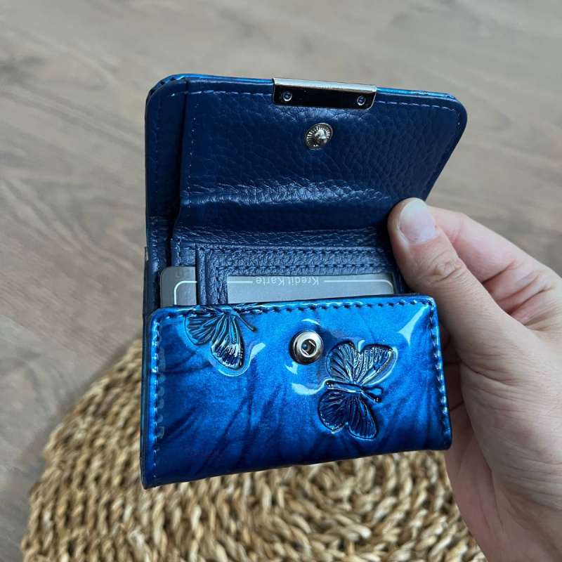 Malá dámska kožená peňaženka modrá VIVIENNE