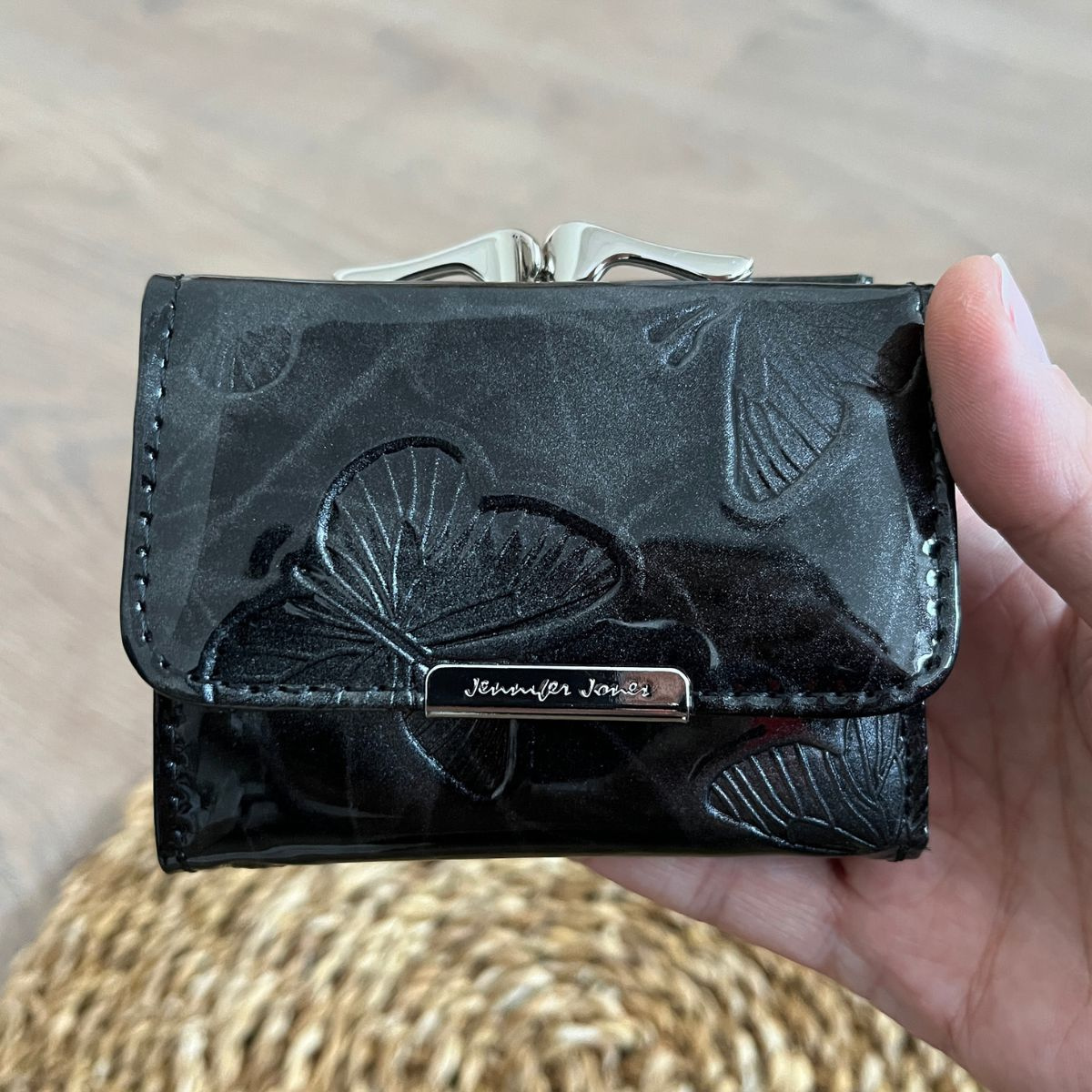 Malá dámska kožená peňaženka čierna VIVIENNE