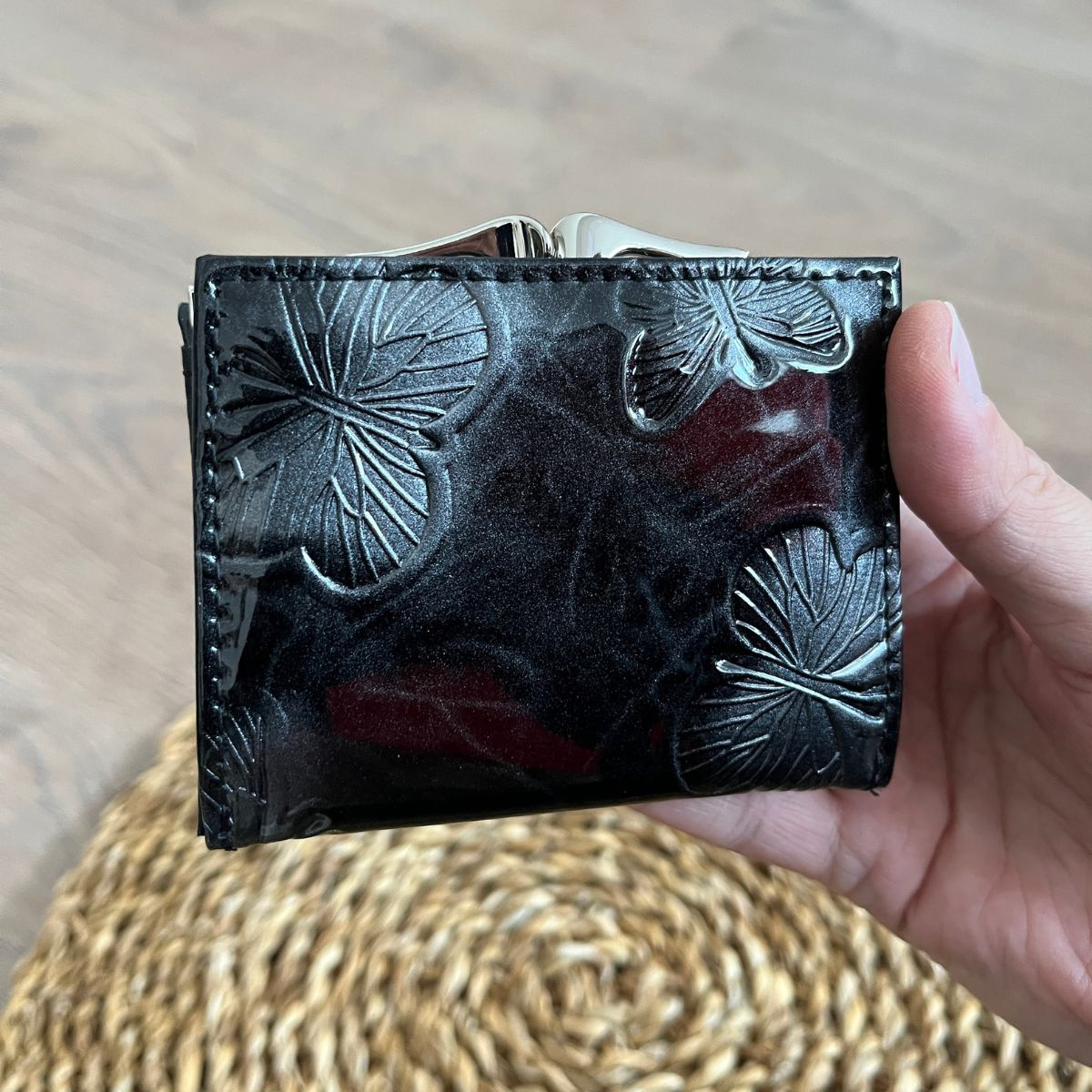 Malá dámska kožená peňaženka čierna VIVIENNE