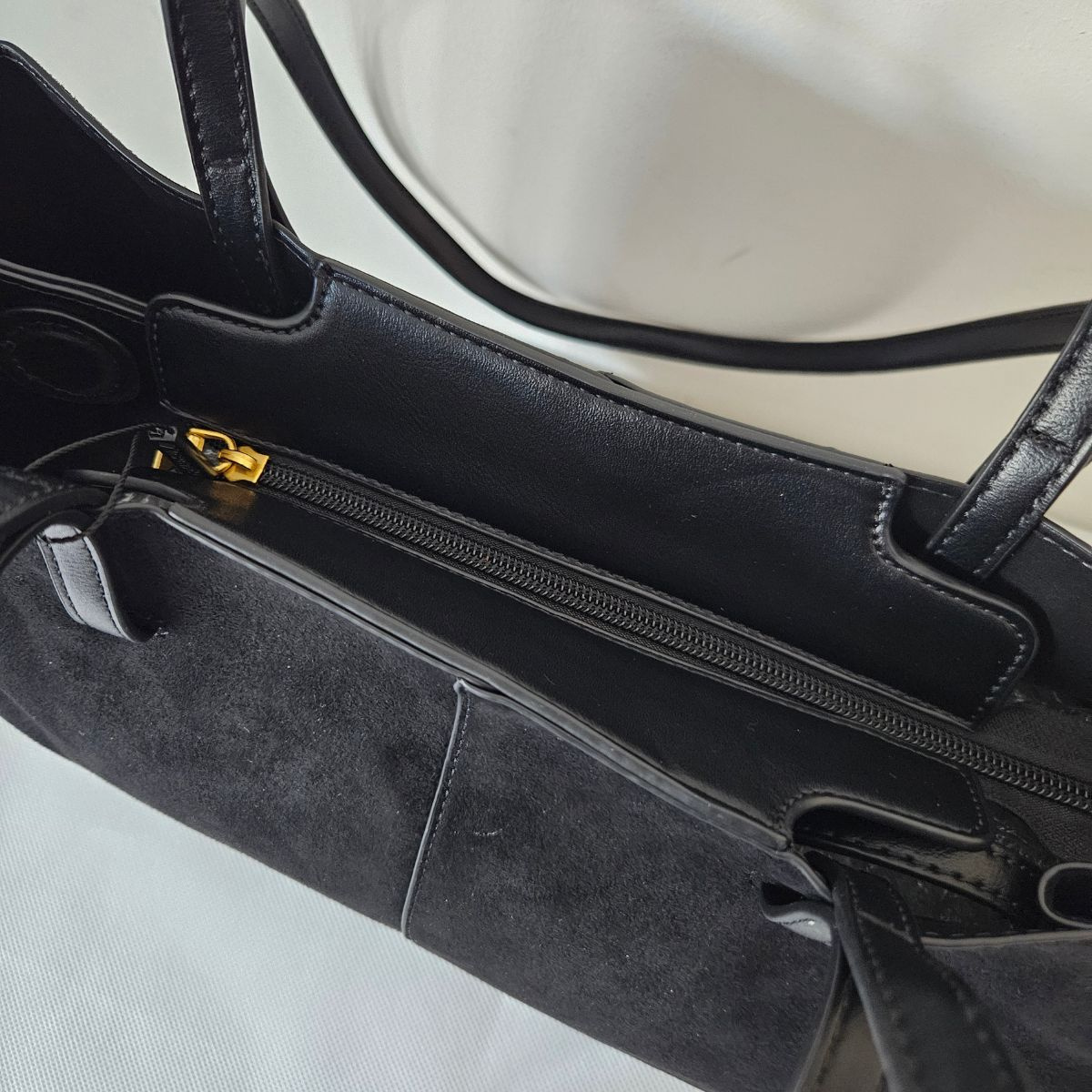 Čierna kabelka na rameno ADALINE