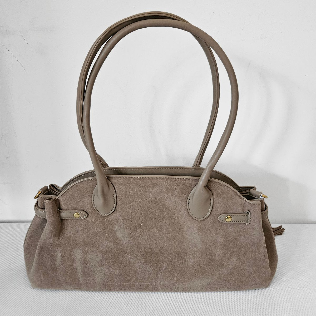 Taupe kabelka na rameno COVERI