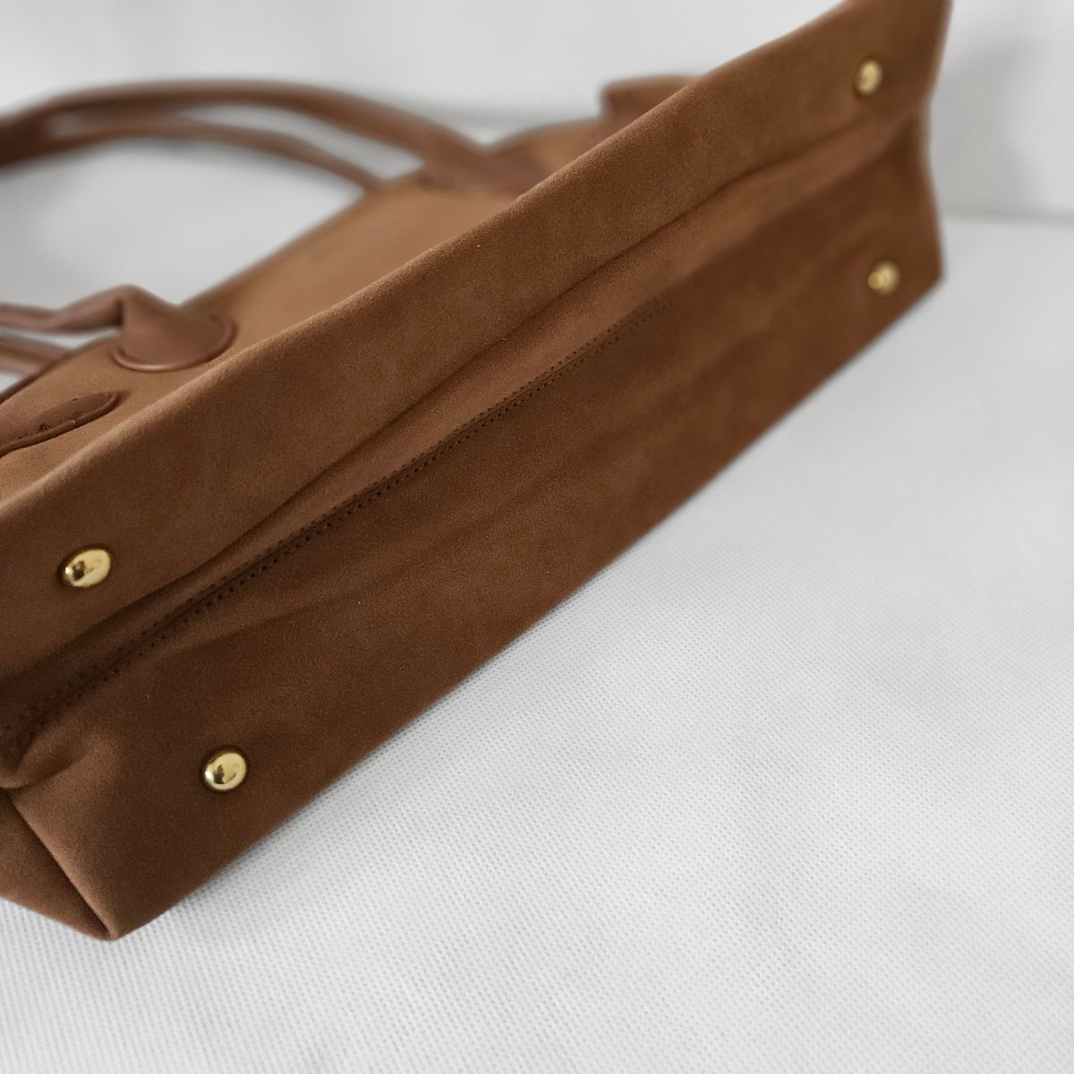 Dámska hnedá kabelka na rameno COVERI