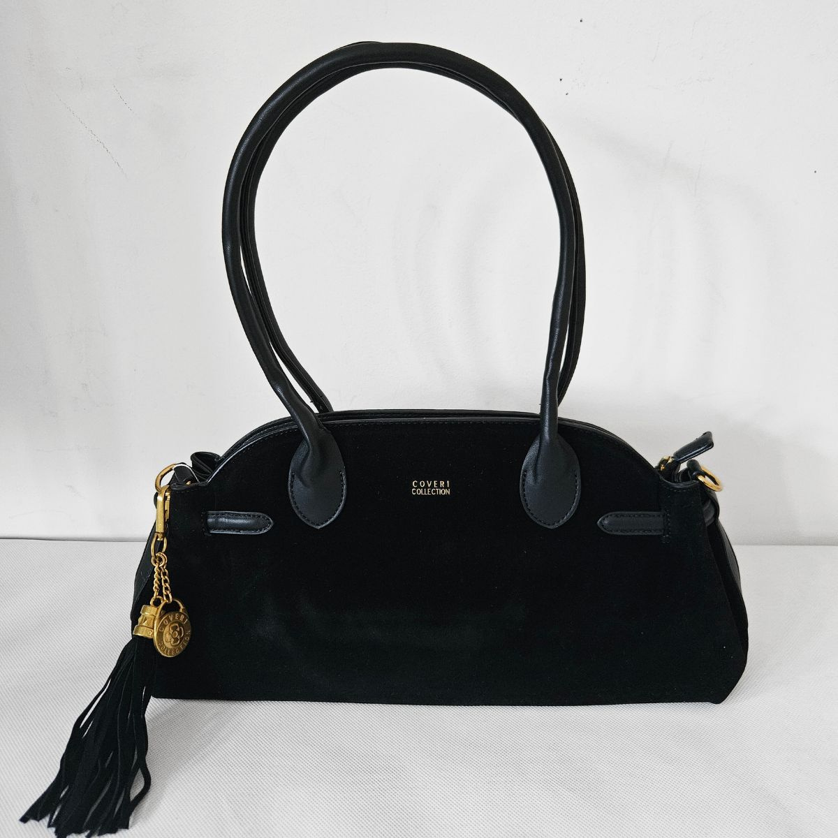 Čierna kabelka na rameno COVERI