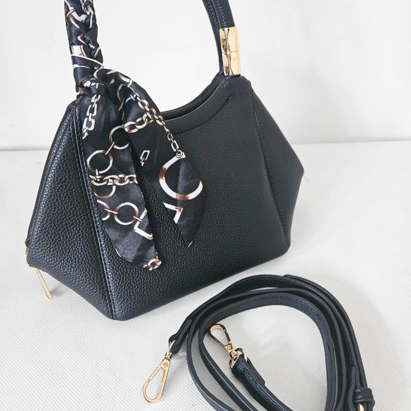 Malá čierna kabelka do ruky MIREN