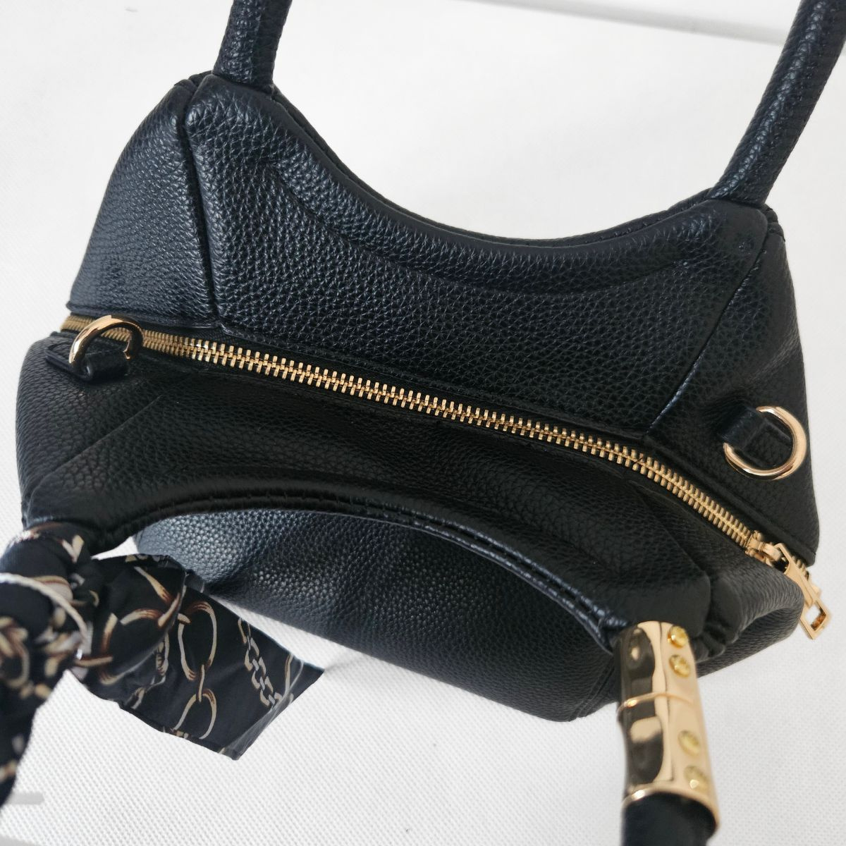 Malá čierna kabelka do ruky MIREN