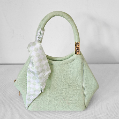 Malá svetlo zelená kabelka do ruky MIREN