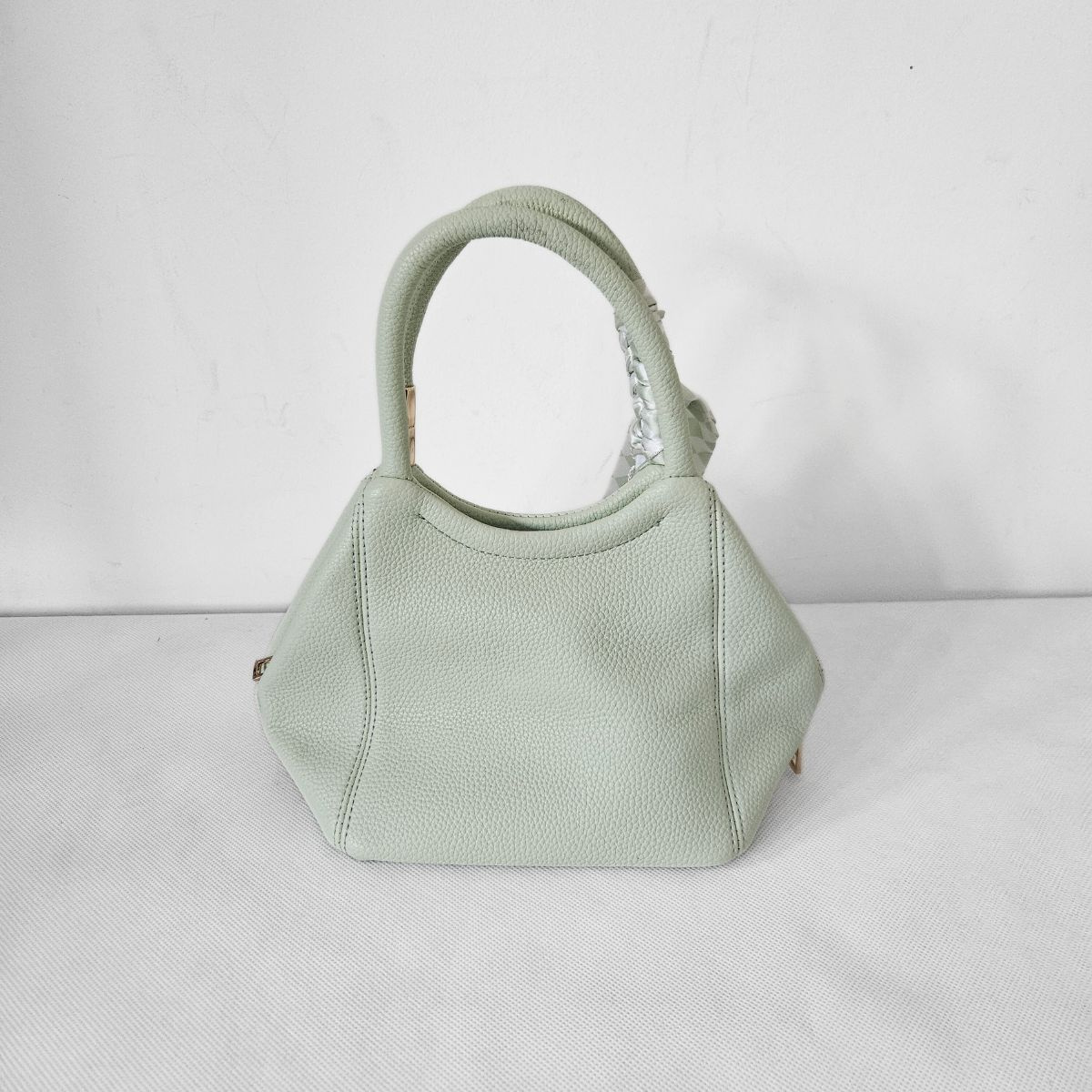 Malá svetlo zelená kabelka do ruky MIREN