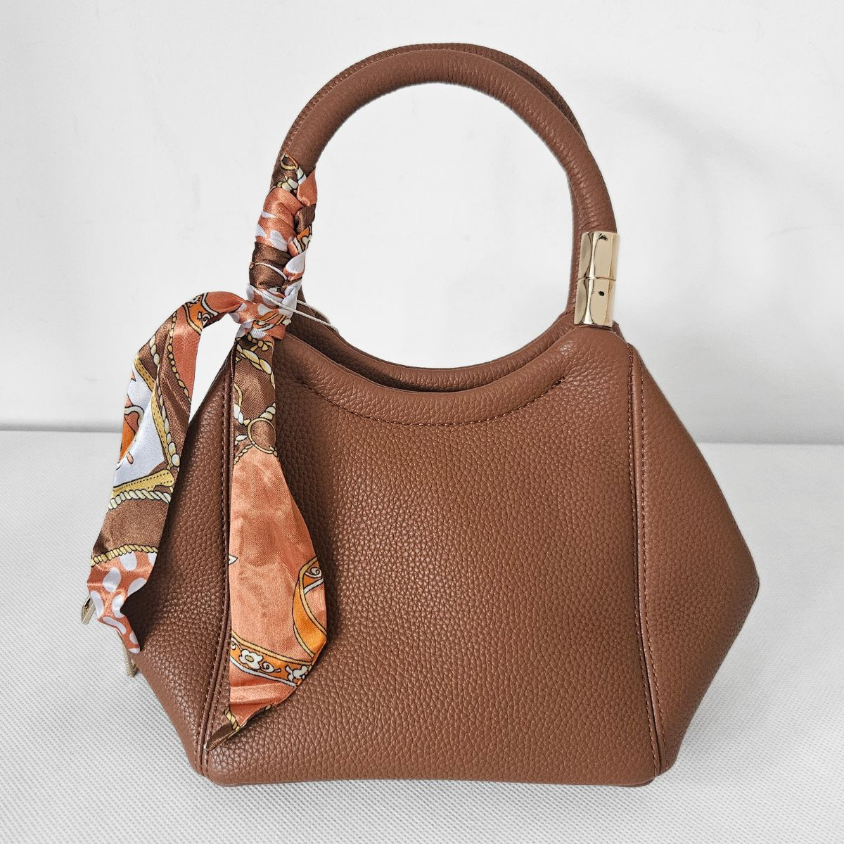 Malá hnedá kabelka do ruky MIREN