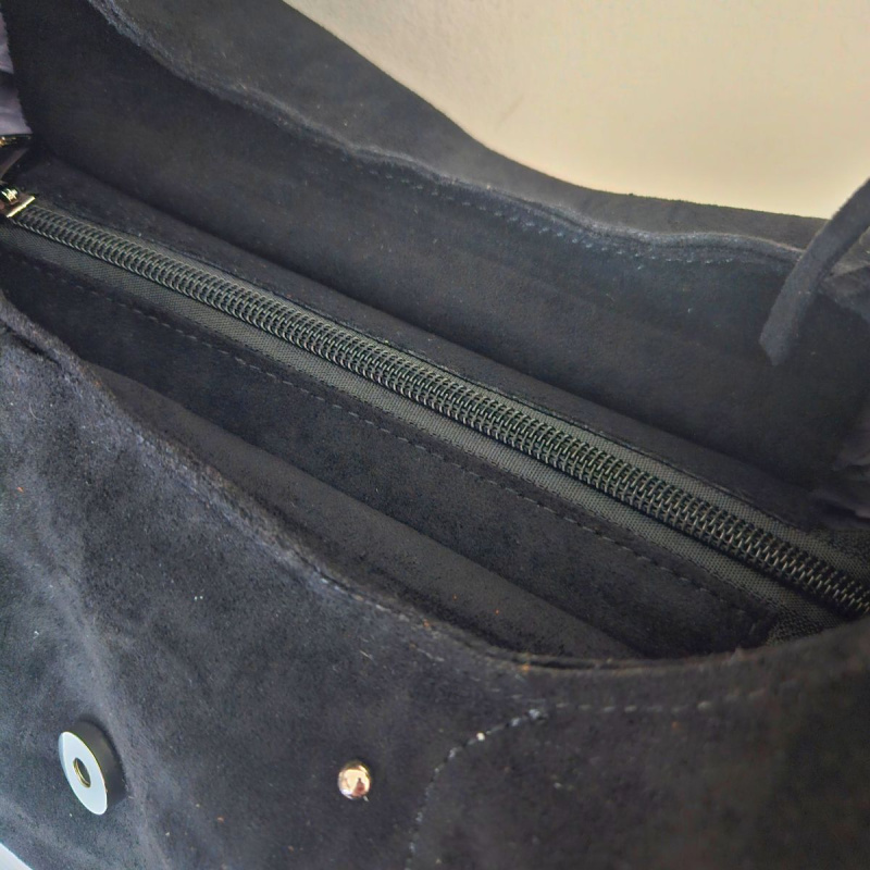 Čierna kabelka na rameno ALAINA