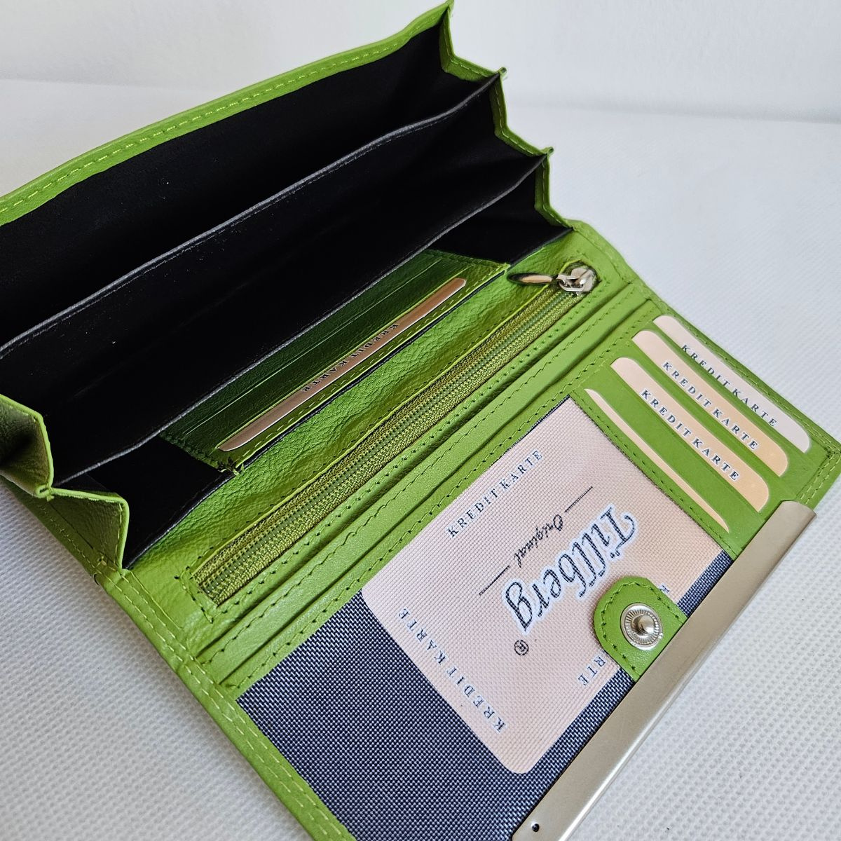 Dámska zelená kožená peňaženka SIREN - s RFID ochranou
