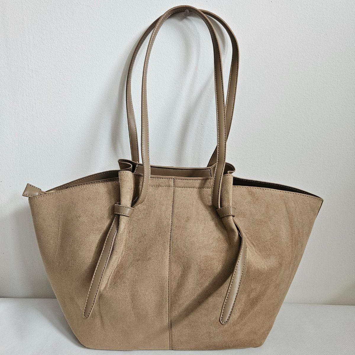 Khaki eko-semišová kabelka na rameno Kelly