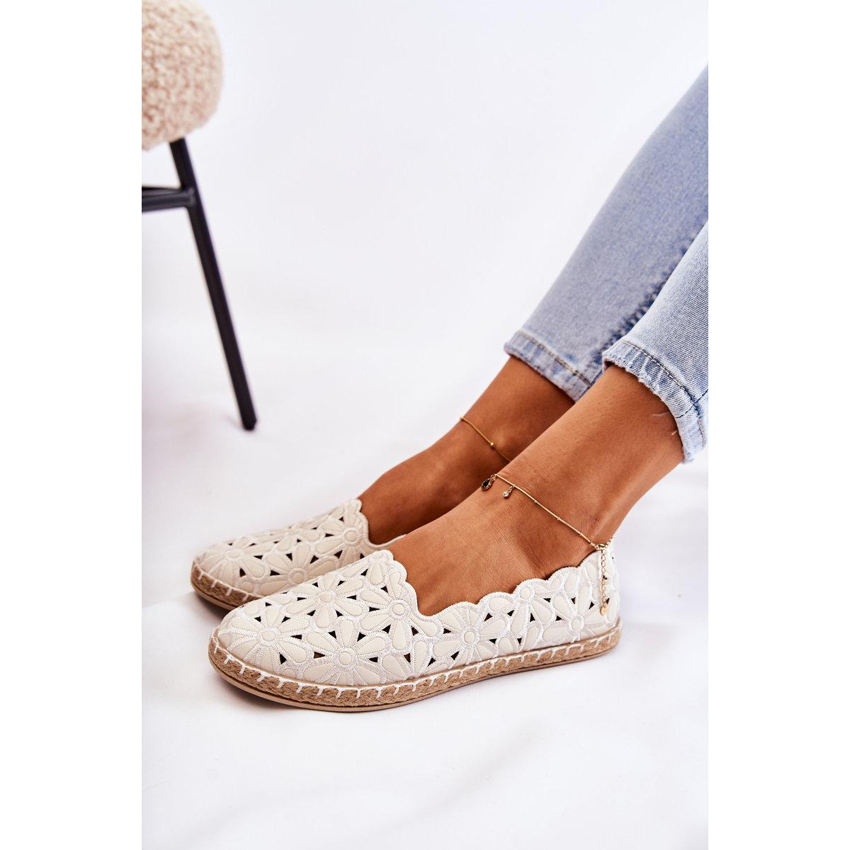 Dámske bielé kvetinové slip-on baleríny Vennice - Biela