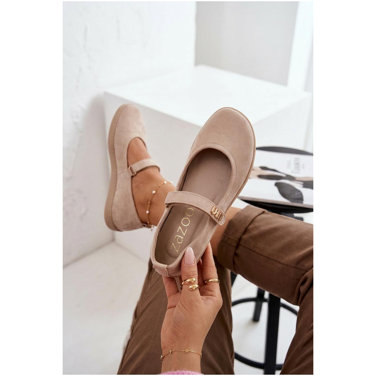 Kožené semišové baleríny Barefoot s remienkom Zazoo 10206 béžové - Béžová