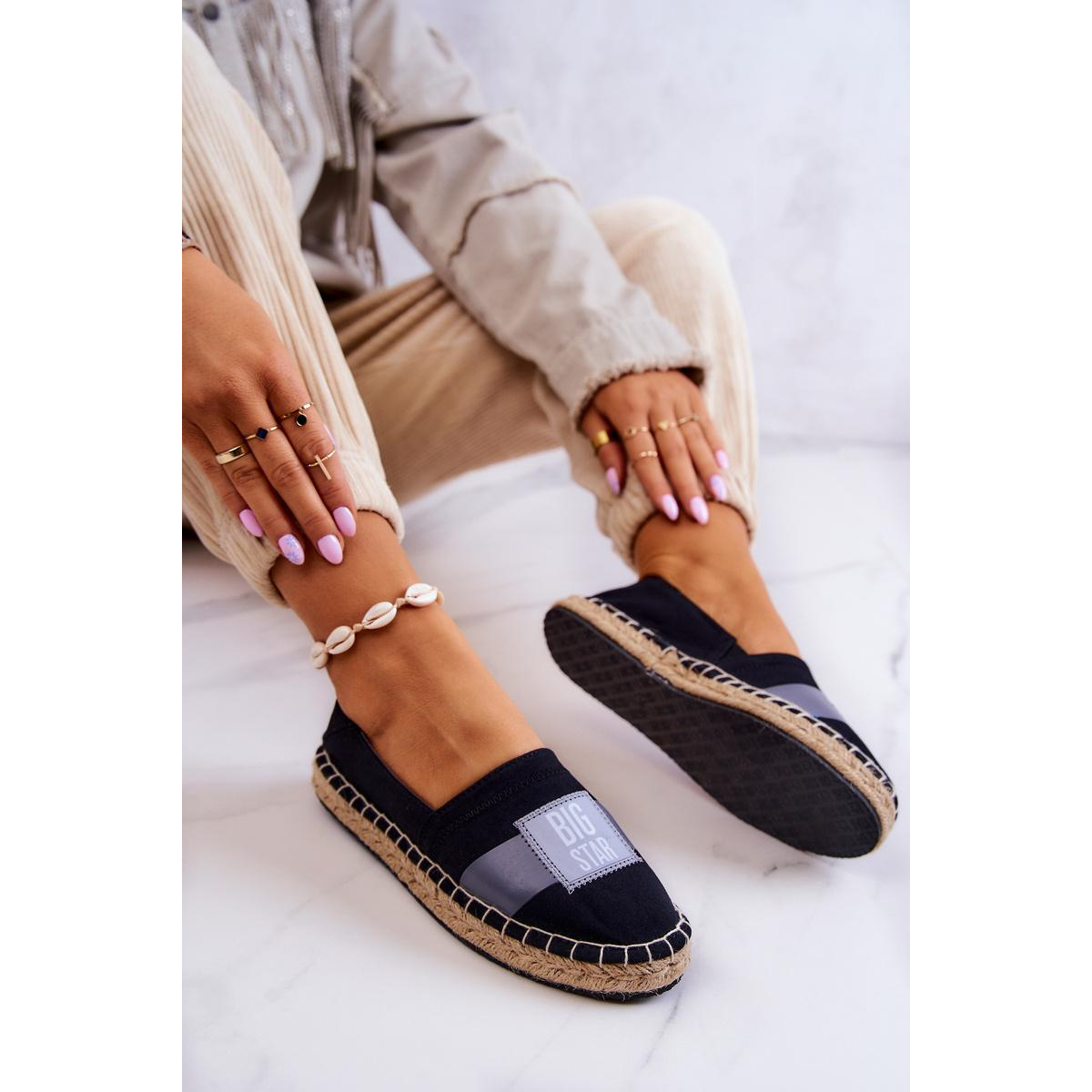 Dámska posuvná espadrilles veľká hviezda JJ274963 čierna - Čierna