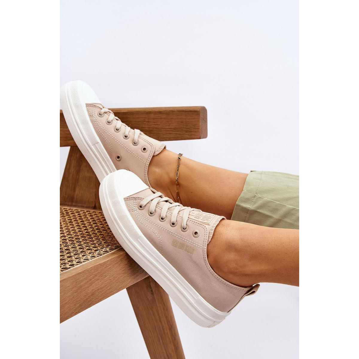 Nízka čipka -up tenisky Big Star LL274969 Beige - Béžová