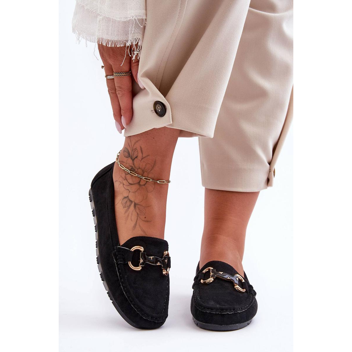 Dámske semišové mokasíny s ornamentom Black Dionira - Čierna