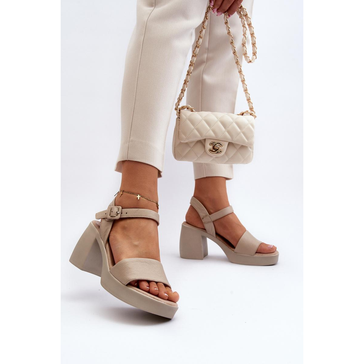Zazoo 40386 Dámske kožené sandále na podpätku Beige - Béžová