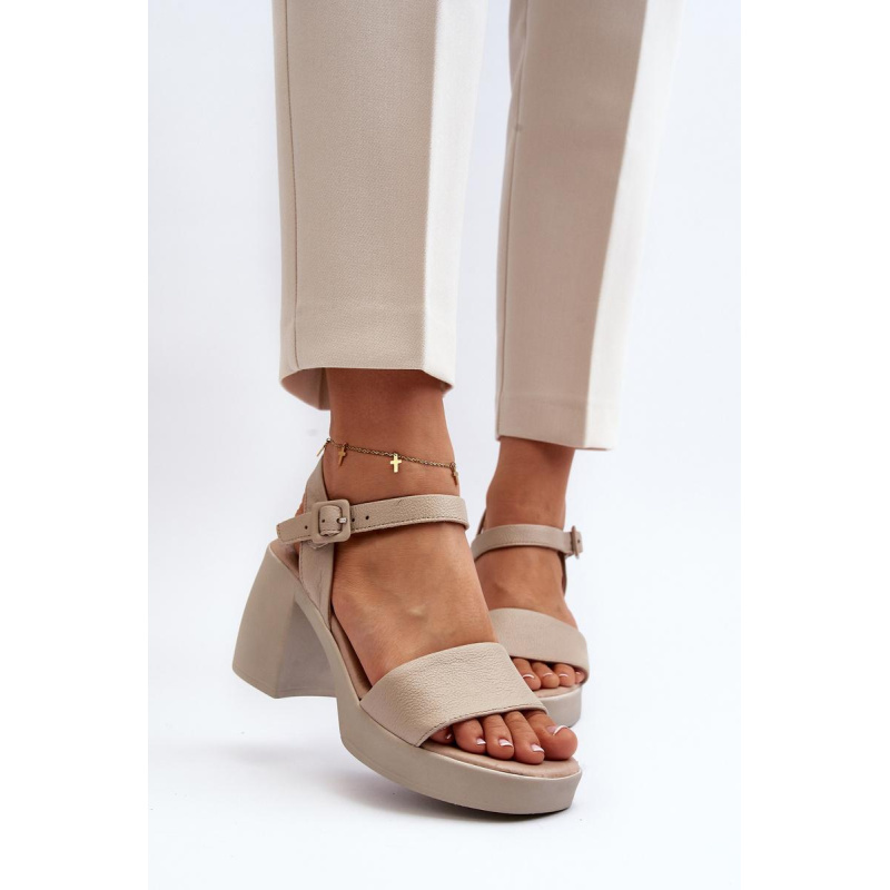 Zazoo 40386 Dámske kožené sandále na podpätku Beige - Béžová