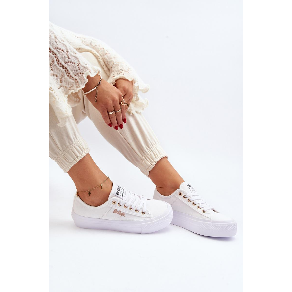 Biele Dámske Tenisky na Platforme Lee Cooper LCW-24-31-2725