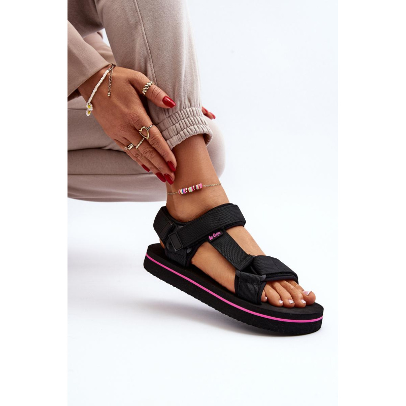Dámske sandále na platforme Lee Cooper LCW-24-05-2751L Čierne - Čierna