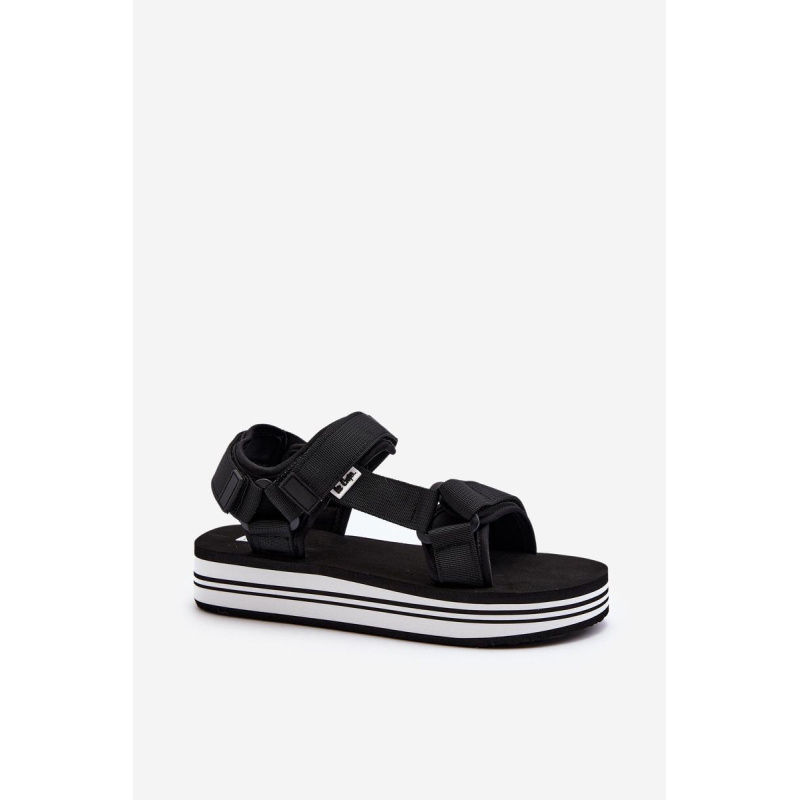 Dámske sandále na platforme Lee Cooper LCW-24-05-2753L Čierne - Čierna
