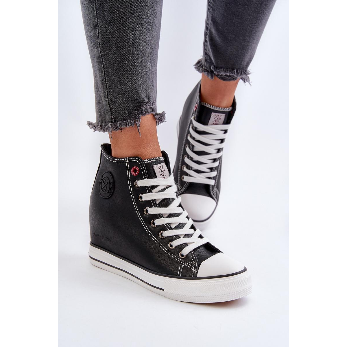 Dámske tenisky na klinu Cross Jeans NN2R4005 Čierne - Čierna