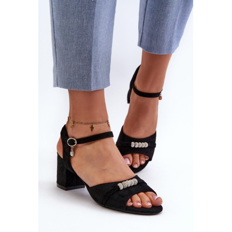 Dámske sandále z ekologickej semišovej kože na opätku s čiernymi ozdobami Narhi - Čierna