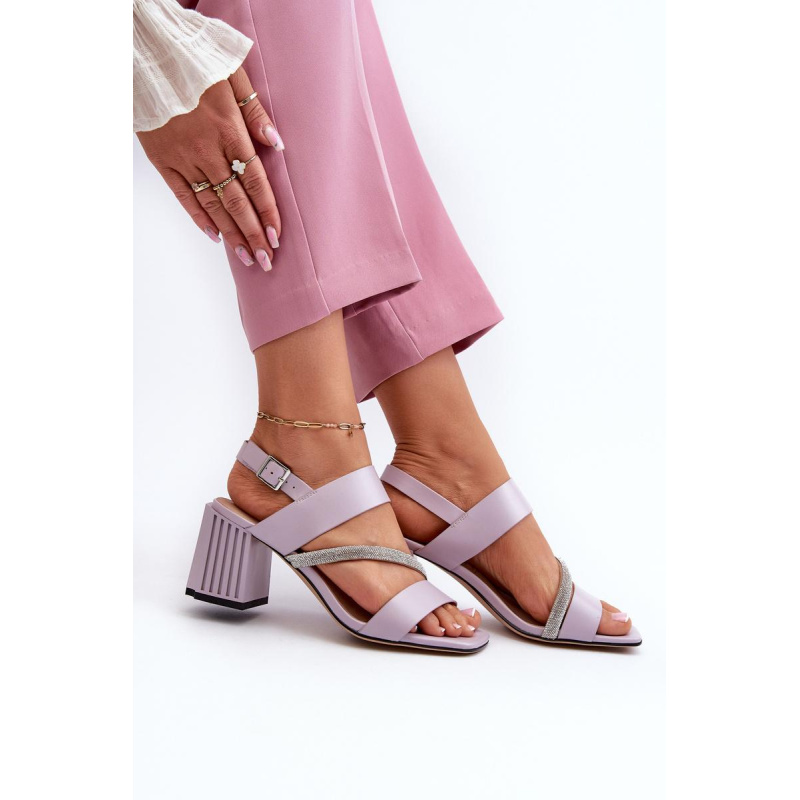 Dámske elegantné sandále na opätku fialové D&A MR38-549 - Odtiene fialovej