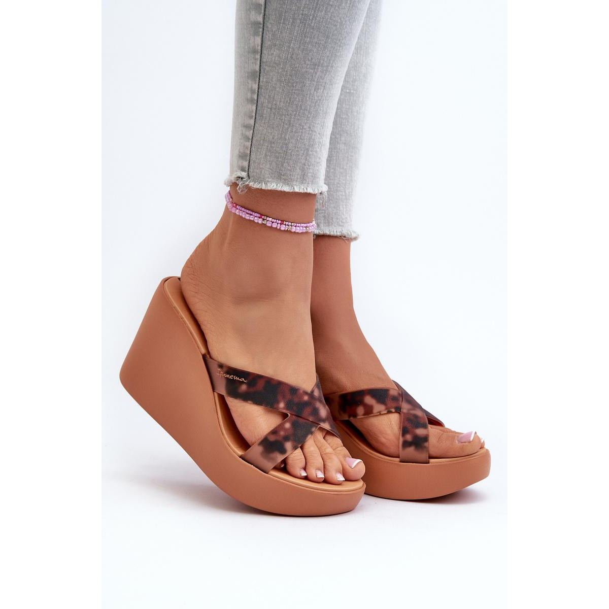 Dámske sandále na platni 83520 Ipanema High Fashion Slide Fem hnedé - Odtiene hnedej a béžovej