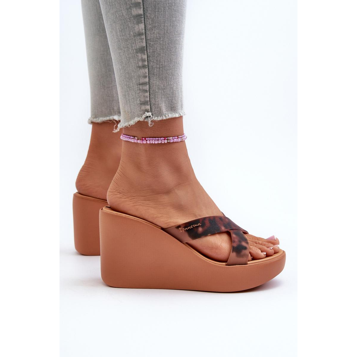Dámske sandále na platni 83520 Ipanema High Fashion Slide Fem hnedé - Odtiene hnedej a béžovej