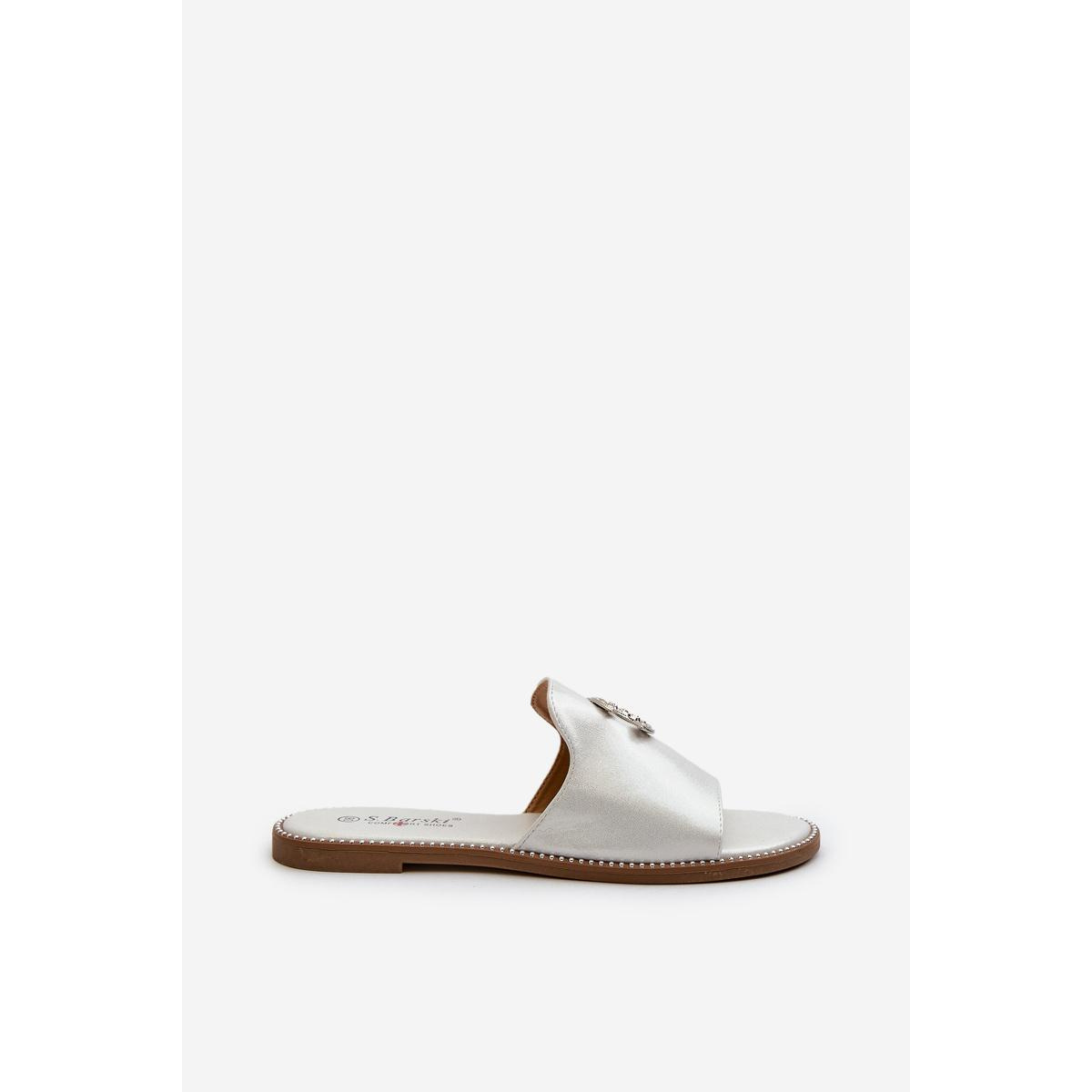 Elegantné Dámske Lesklé Papuče S Ozdobou S.Barski KV27-050 Strieborné - Srebrny