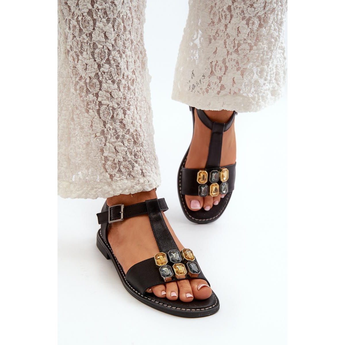 Elegantné Dámske Sandále S Ozdobnými Detailmi S.Barski KV27-030 Čierne - Čierna